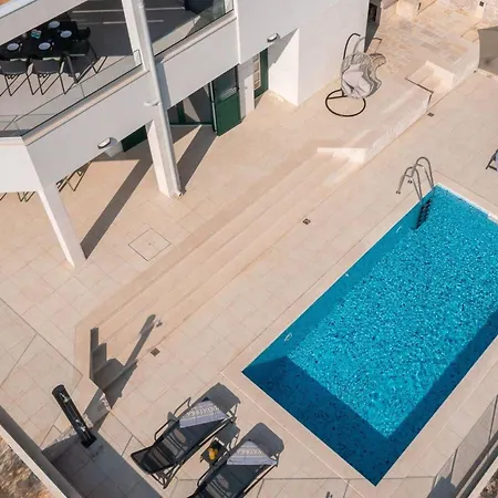 Villa Luxury Leisure Seaside Brac With Private Pool *