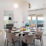 Luxury Leisure Seaside Brac With Private Pool *