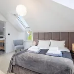 Luxury Leisure Seaside Brac With Private Pool * Милна