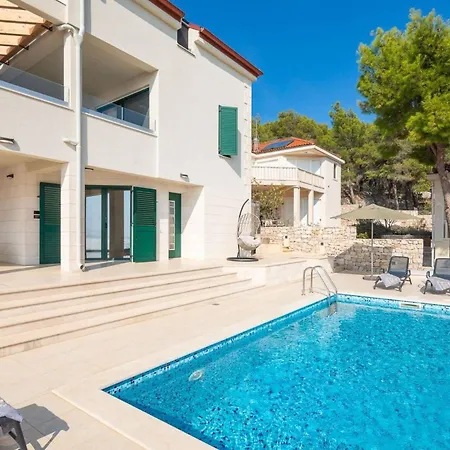 Вилла Luxury Leisure Seaside Brac With Private Pool *