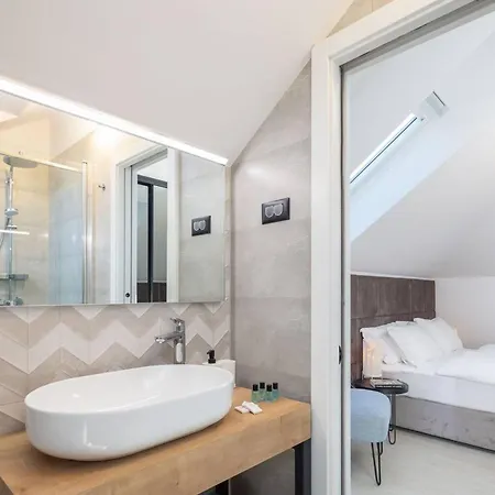 Villa Luxury Leisure Seaside Brac With Private Pool