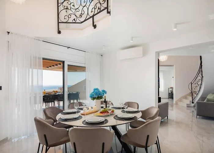 Luxury Leisure Seaside Brac With Private Pool Villa *