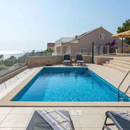 Luxury Leisure Seaside Brac With Private Pool *