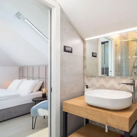Villa Luxury Leisure Seaside Brac With Private Pool *