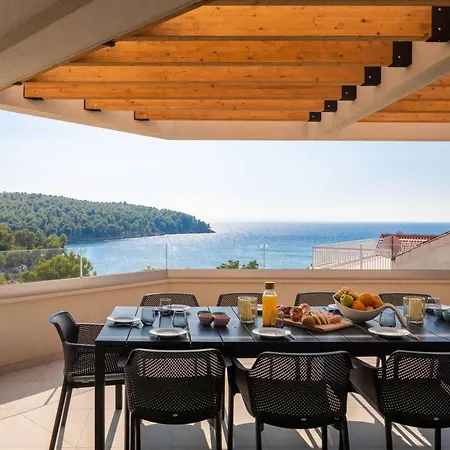 Luxury Leisure Seaside Brac With Private Pool
