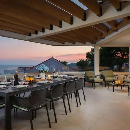 Luxury Leisure Seaside Brac With Private Pool ヴィラ ミルナ