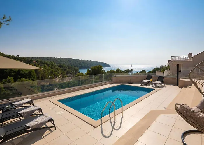 Villa Luxury Leisure Seaside Brac With Private Pool