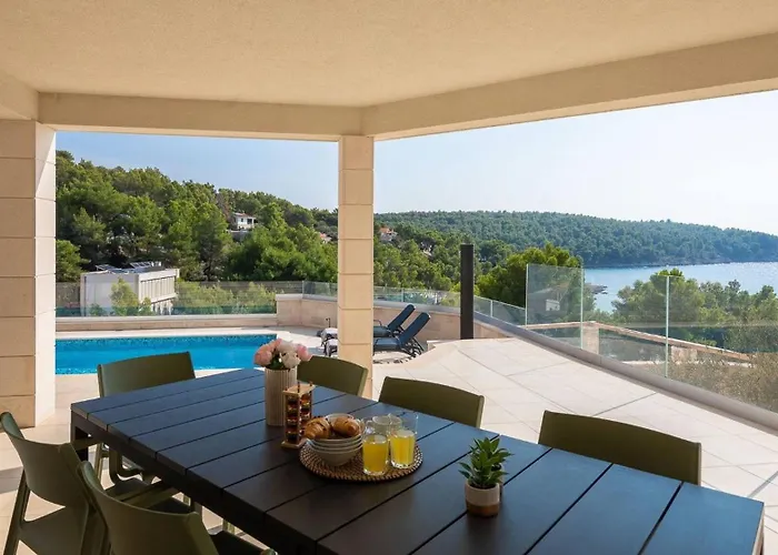 Luxury Leisure Seaside Brac With Private Pool