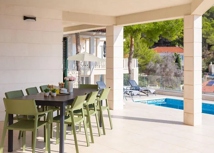 Luxury Leisure Seaside Brac With Private Pool Villa *