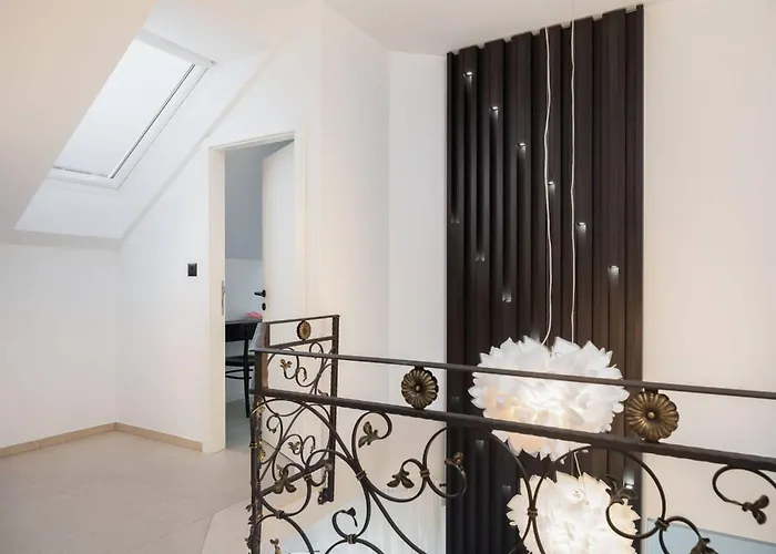 Luxury Leisure Seaside Brac With Private Pool Milna