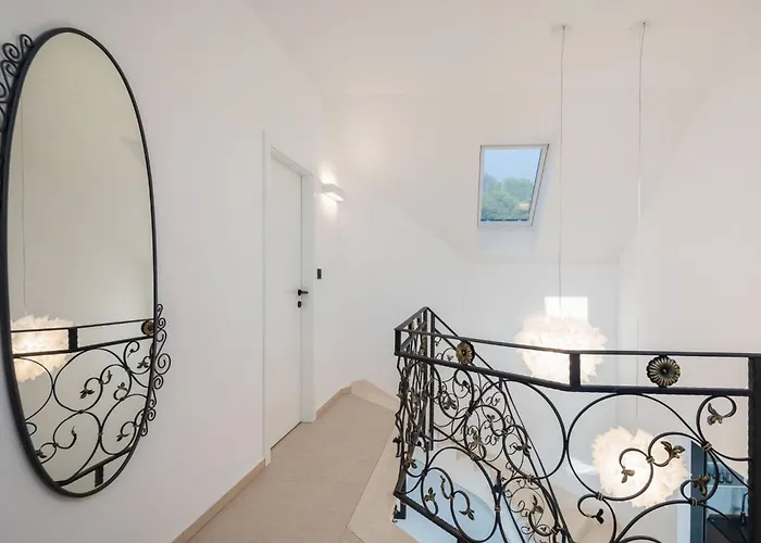 Villa Luxury Leisure Seaside Brac With Private Pool Milna