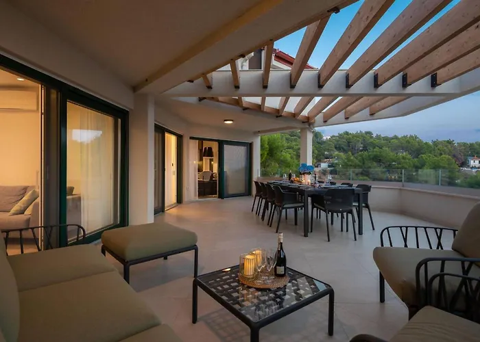 Villa Luxury Leisure Seaside Brac With Private Pool