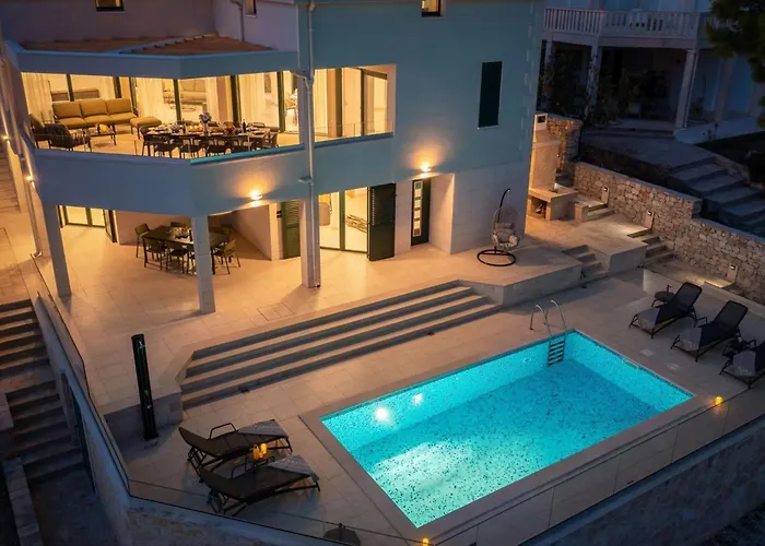 Luxury Leisure Seaside Brac With Private Pool