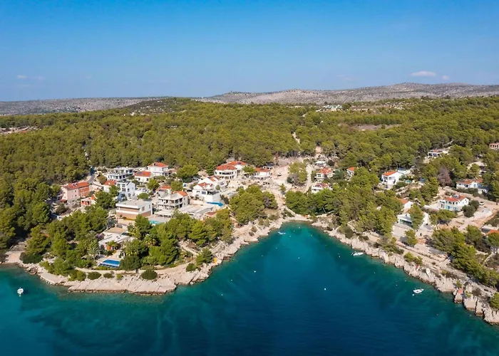 Villa Luxury Leisure Seaside Brac With Private Pool *